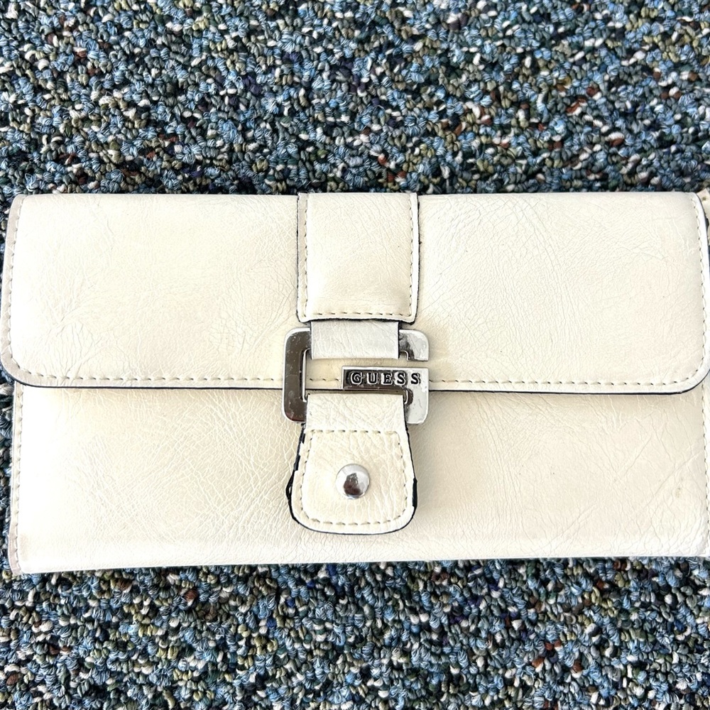 Vintage GUESS Wallet